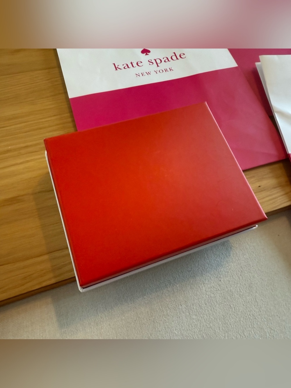 kate spade Pink and White Gift Bag & Box Set bridal shower party decor - Picture 2 of 16